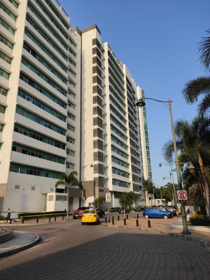 Suite Riverfront Puerto Santa Ana Guayaquil Eksteriør billede