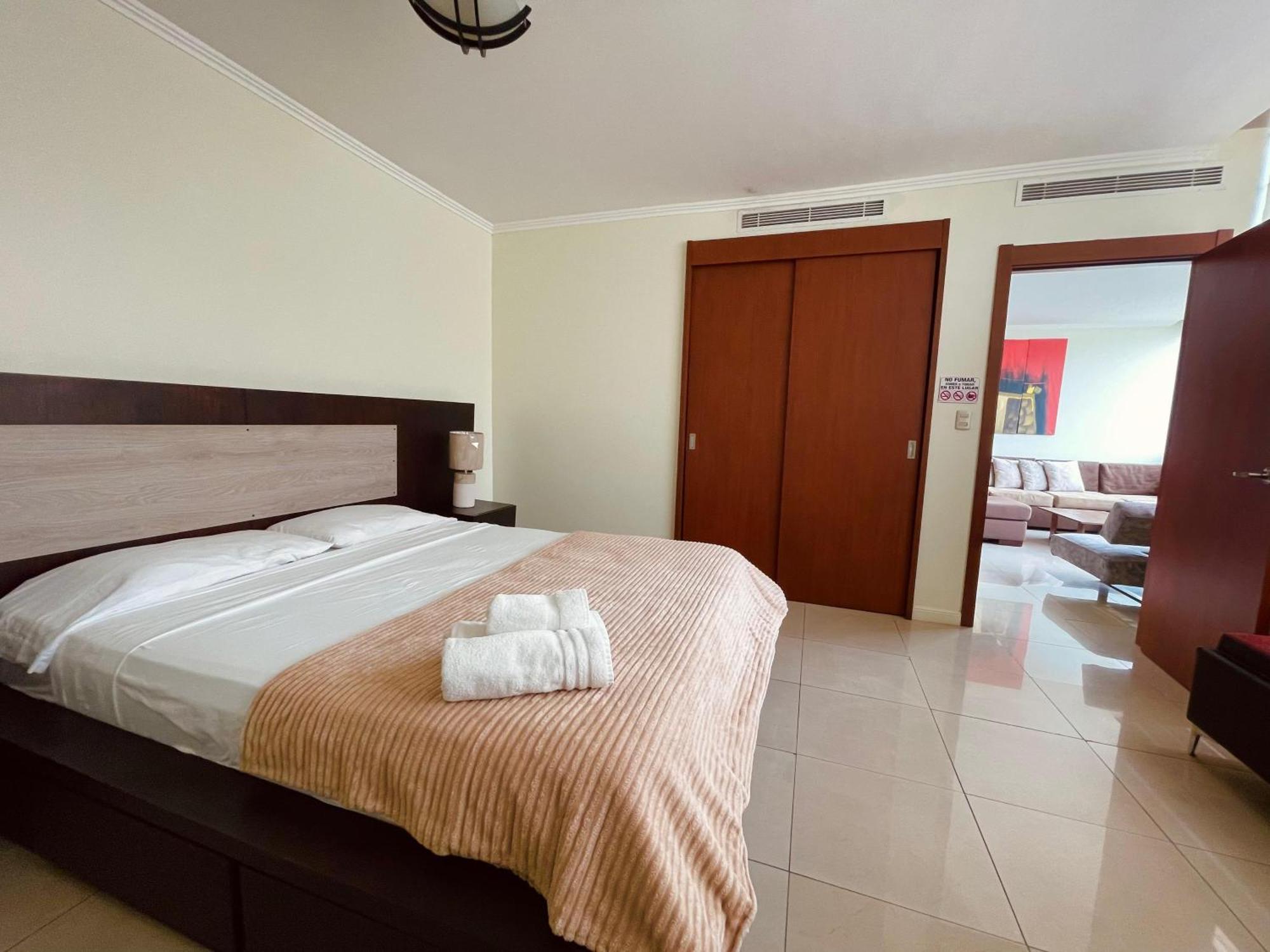 Suite Riverfront Puerto Santa Ana Guayaquil Eksteriør billede